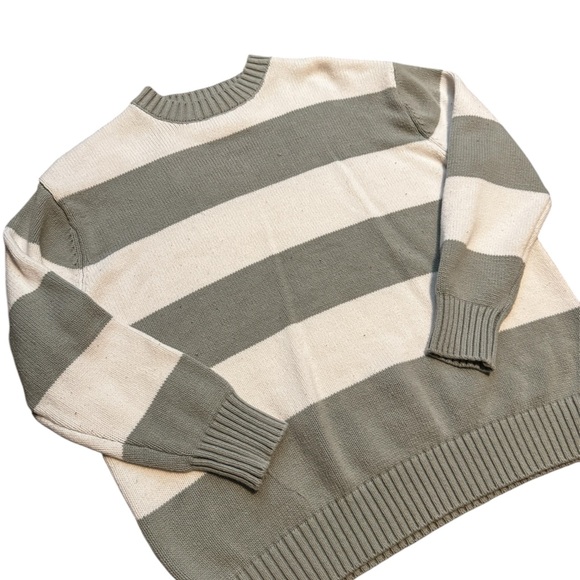 Jessica Simpson White & Sage Striped Sweater - Picture 2 of 3